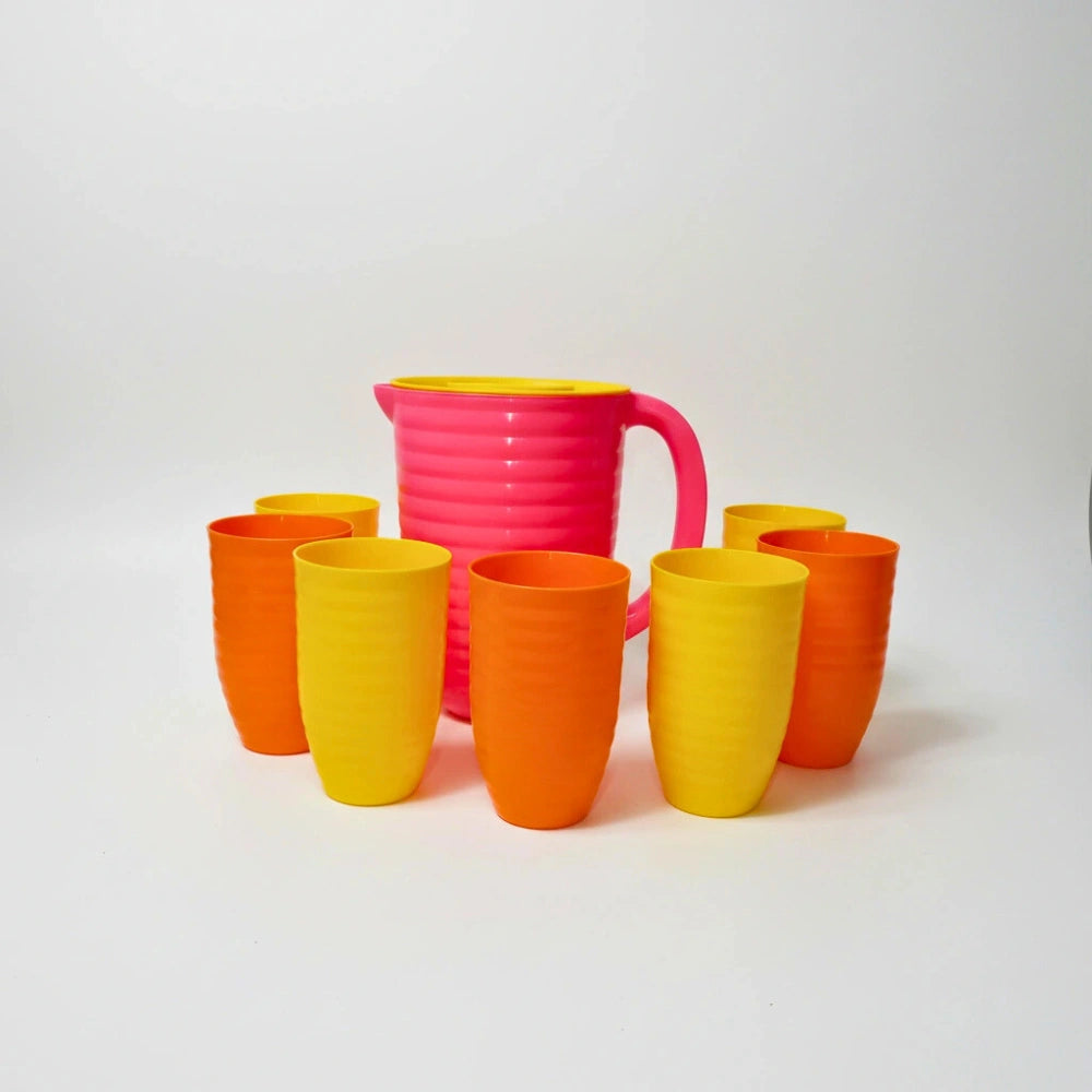 Set de Jarra 2 L y 6 Vasos de Plástico 370 ml